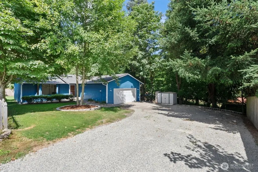 917 N 7th Avenue Sw, Tumwater, WA 98512 - #2