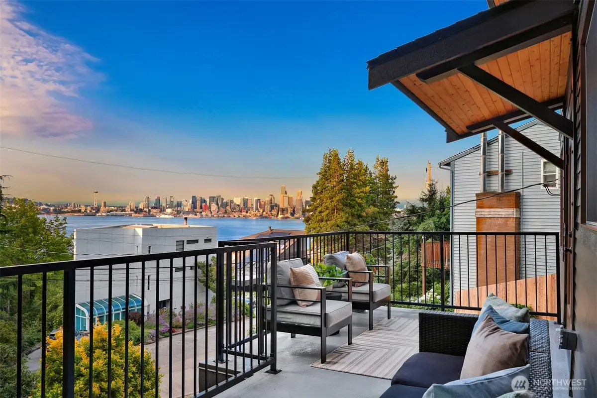 4011 SW Massachusetts Street, Seattle, WA 98116 - #1