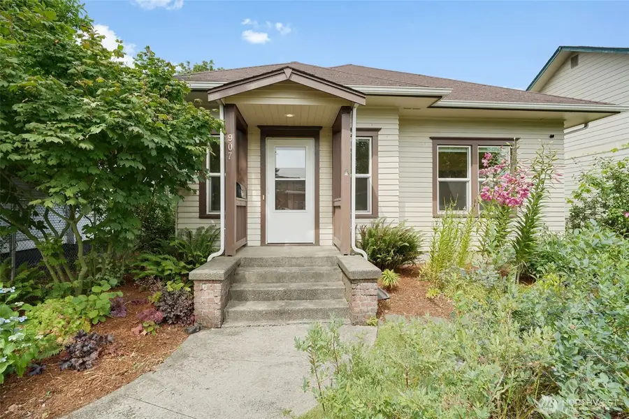 907 N Pearl Street, Centralia, WA 98531 - #2