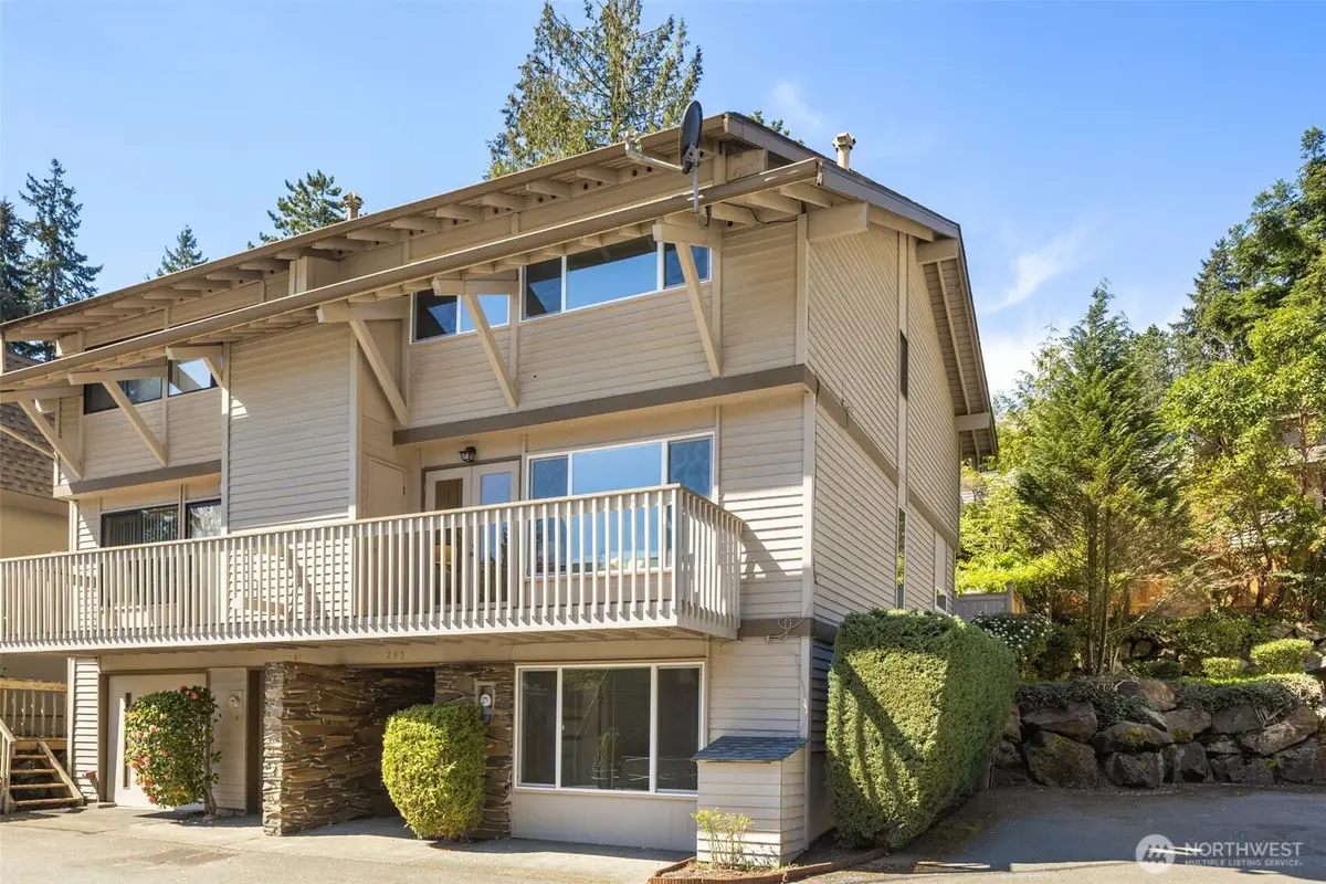 243 169th Avenue Ne, Bellevue, WA 98008 - #1