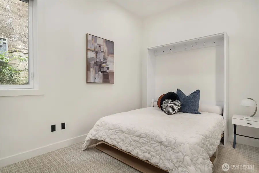 429 13th Avenue E, Seattle, WA 98102 - #3