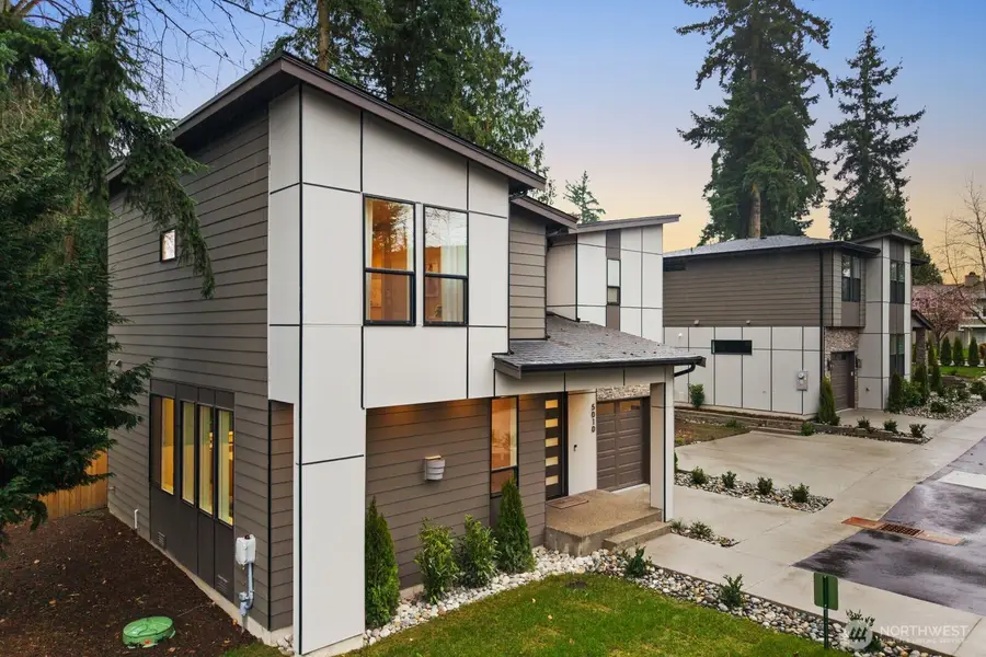 5010 114th Avenue Ne, Kirkland, WA 98033 - #3