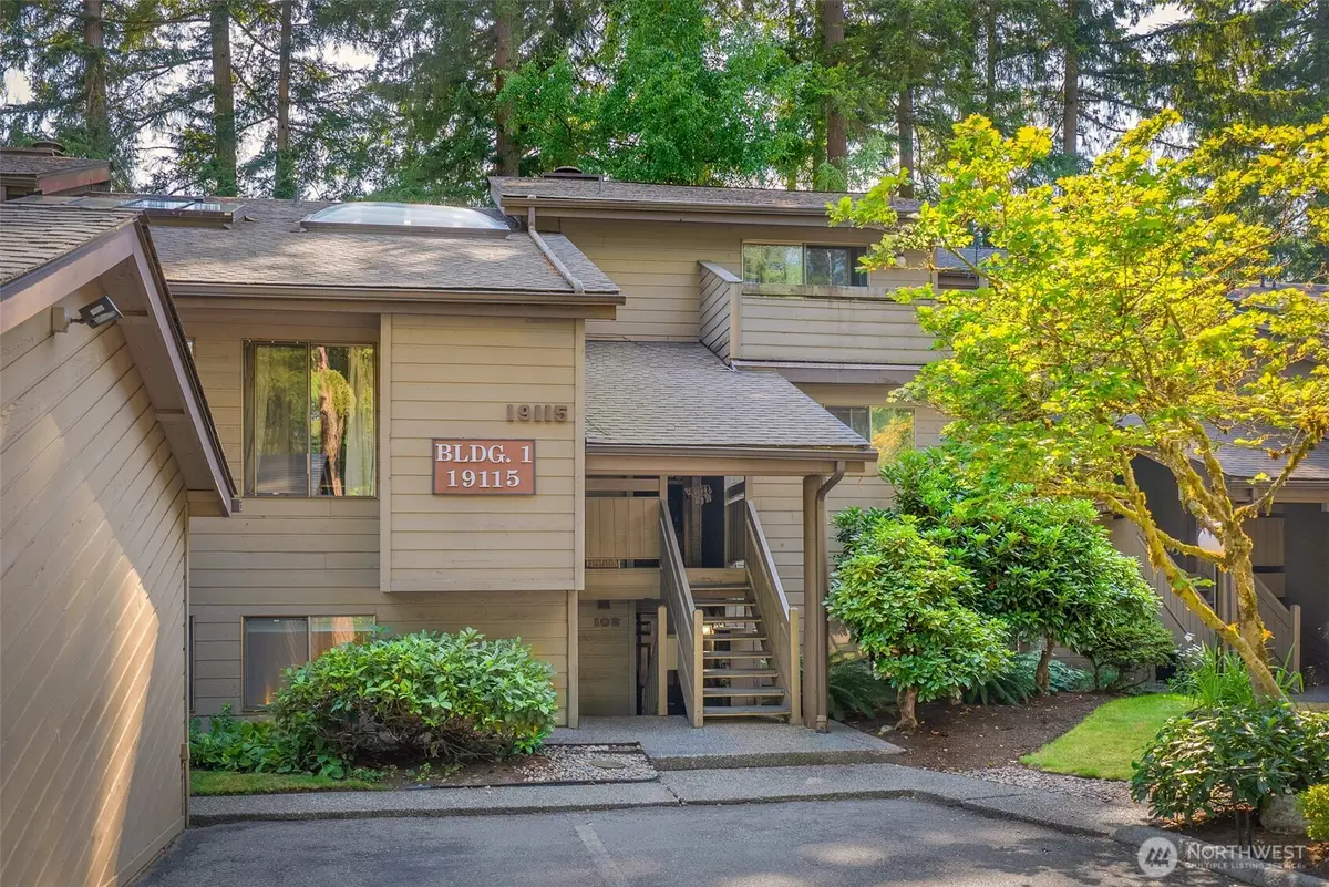 19115 Ballinger Way Nw #102, Lake Forest Park, WA 98155 - #1