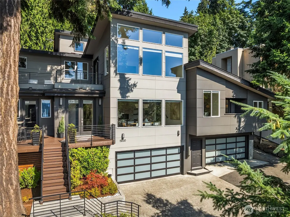 5830 W Mercer Way, Mercer Island, WA 98040 - #1