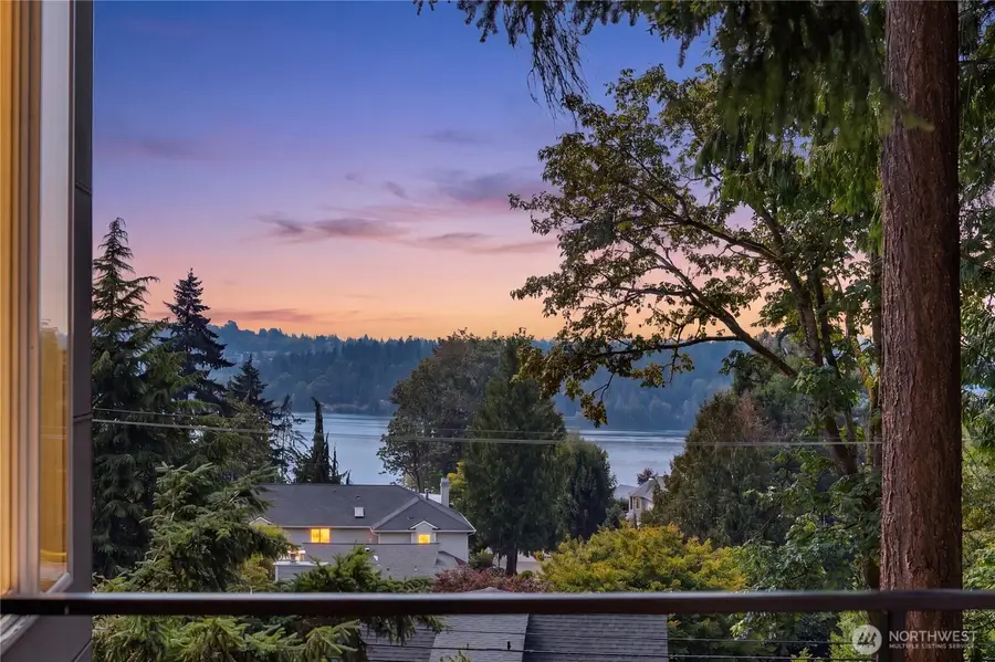 5830 W Mercer Way, Mercer Island, WA 98040 - #2
