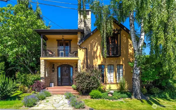 122 Waverly Way, Kirkland, WA 98033