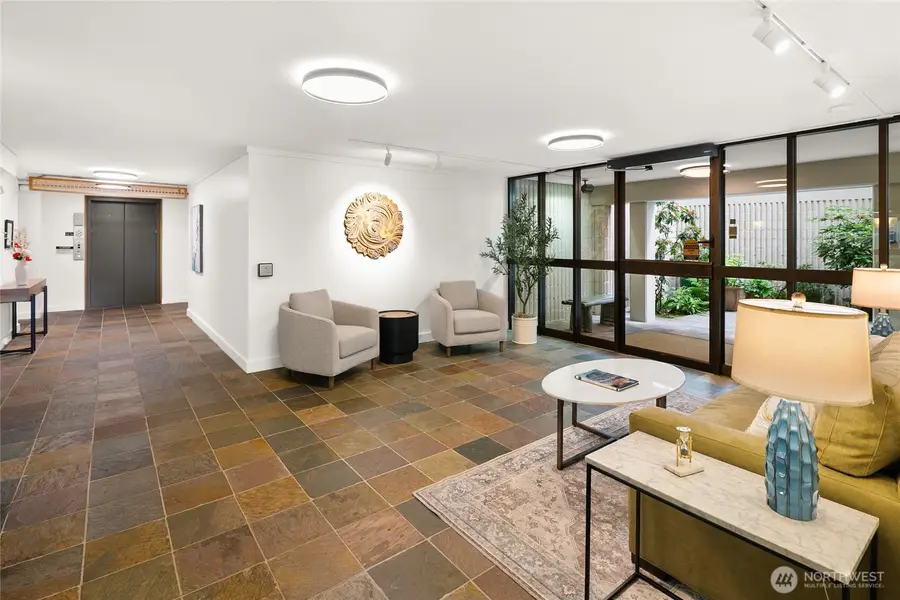 8001 Sand Point Ne #C36, Seattle, WA 98115 - #3
