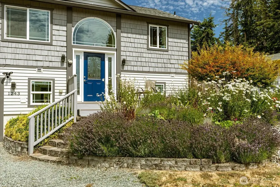 1243 Russell Drive, Coupeville, WA 98239 - #2