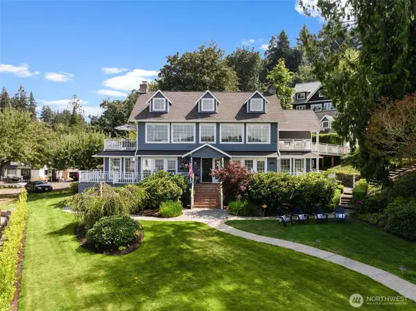 586 North Shore Boulevard, Fox Island, WA 98333