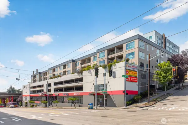 321 10th Avenue S, Seattle, WA 98104