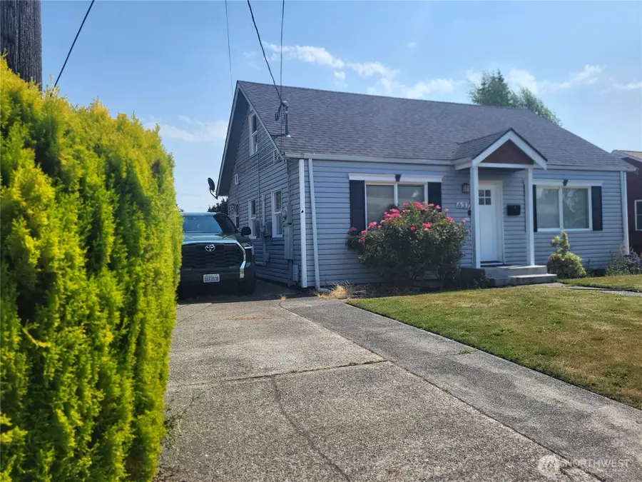 637 Macarthur Street, Tacoma, WA 98465 - #2
