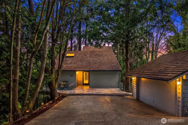 4429 E Mercer Way, Mercer Island, WA 98040