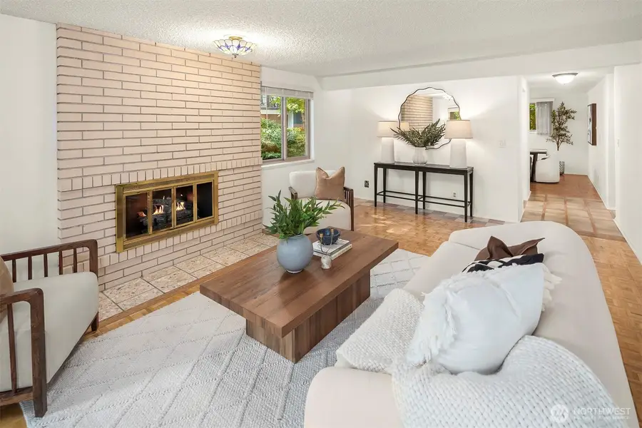 3400 25th Avenue W #201, Seattle, WA 98199 - #3