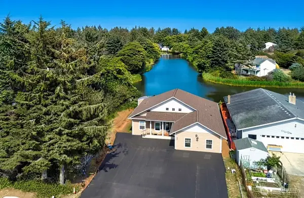 662 Point Brown Avenue Se, Ocean Shores, WA 98569