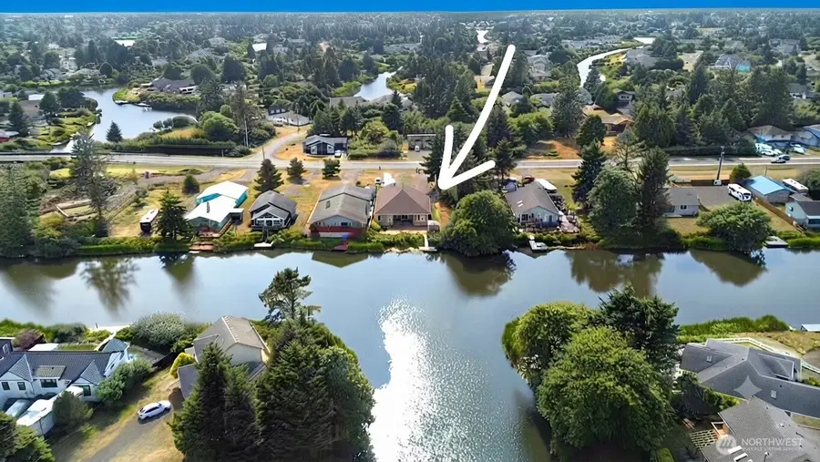 662 Point Brown Avenue Se, Ocean Shores, WA 98569 - #3