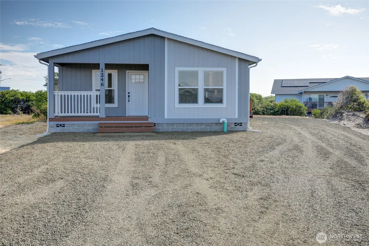 1246 Camero Loop Sw, Ocean Shores, WA 98569 - #1