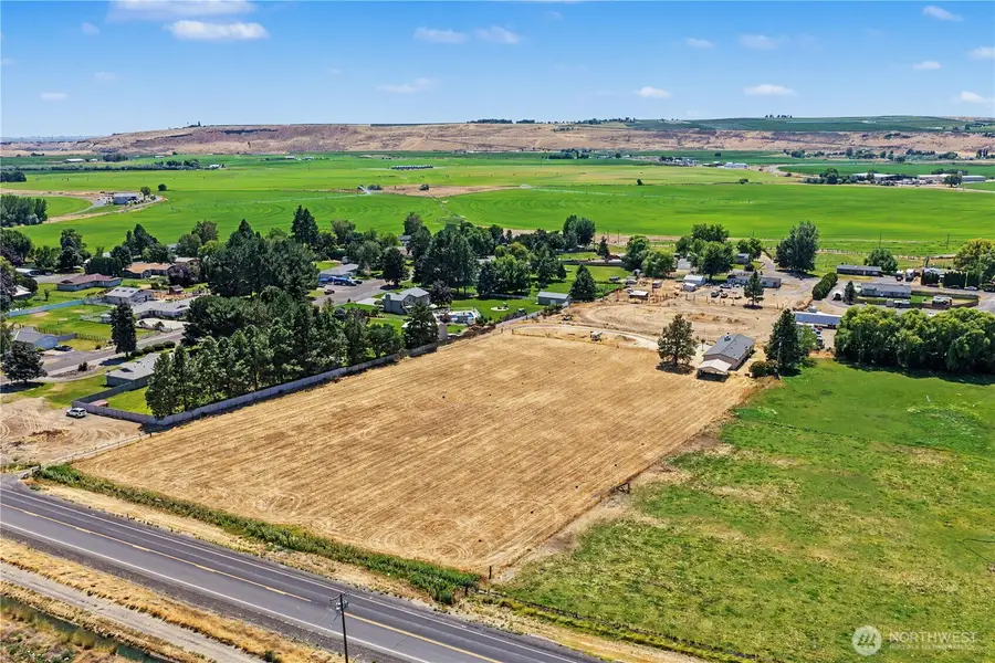 2027 W Atkinson Road, Othello, WA 99344 - #3