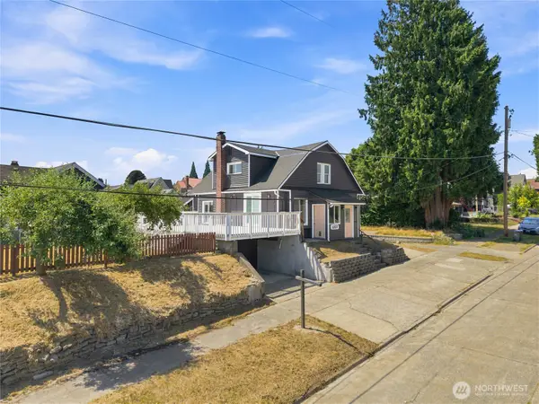 1207 8th Street, Bremerton, WA 98337