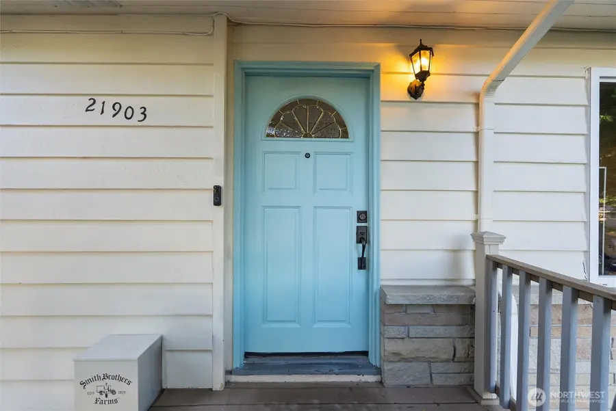 21903 82nd Place W, Edmonds, WA 98026 - #2