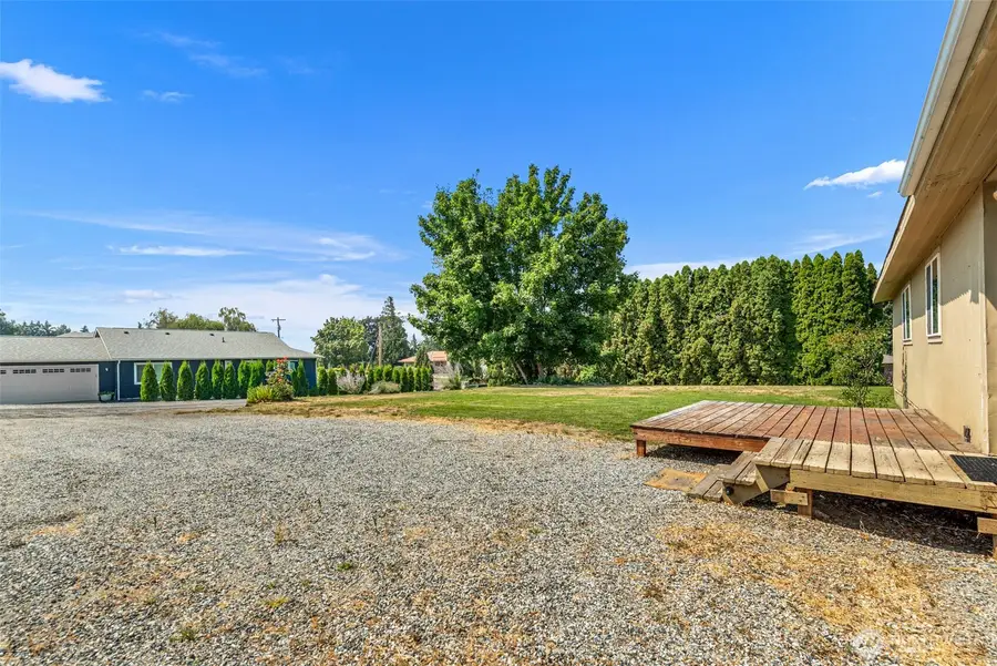 2601 NW Boston Ave, East Wenatchee, WA 98802 - #2