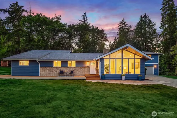 5702 218th Street Se, Woodinville, WA 98072