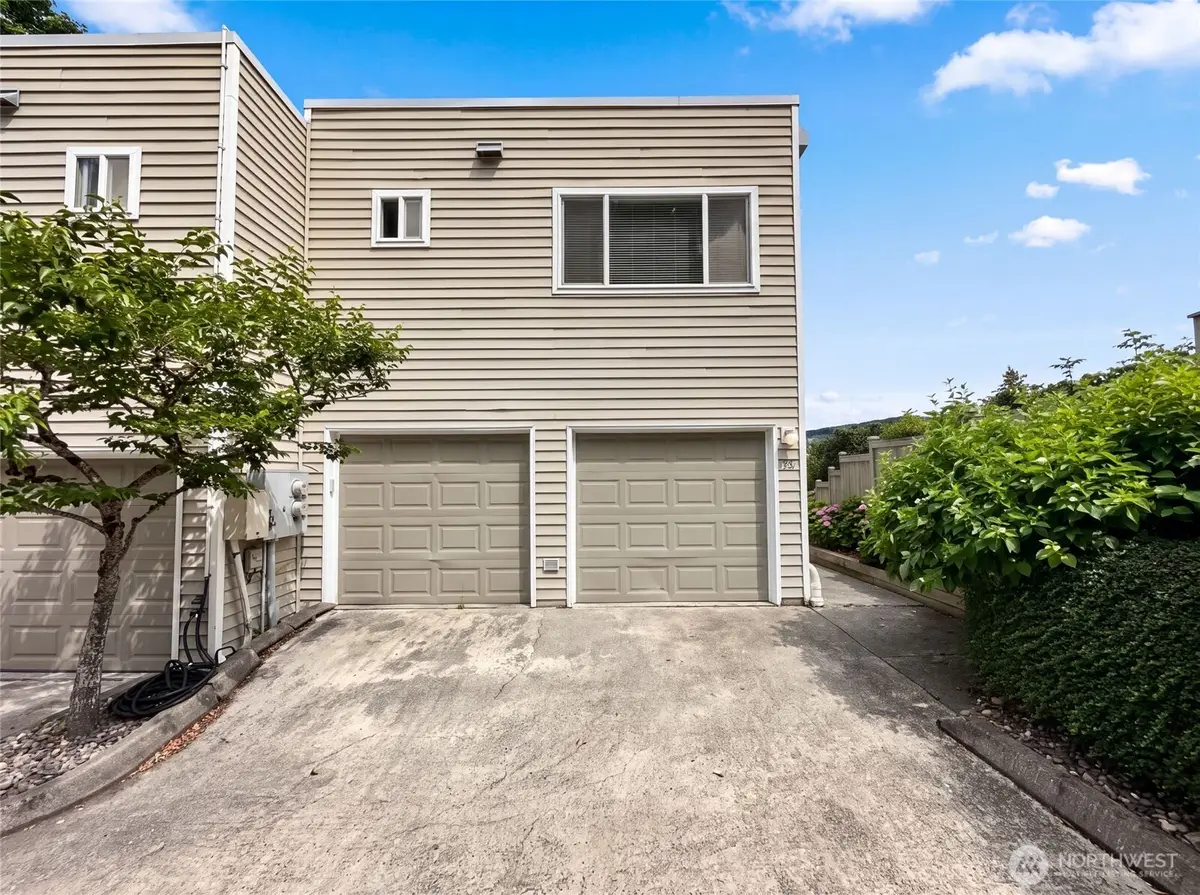 2325 Harbor Avenue Sw #B2, Seattle, WA 98126 - #1