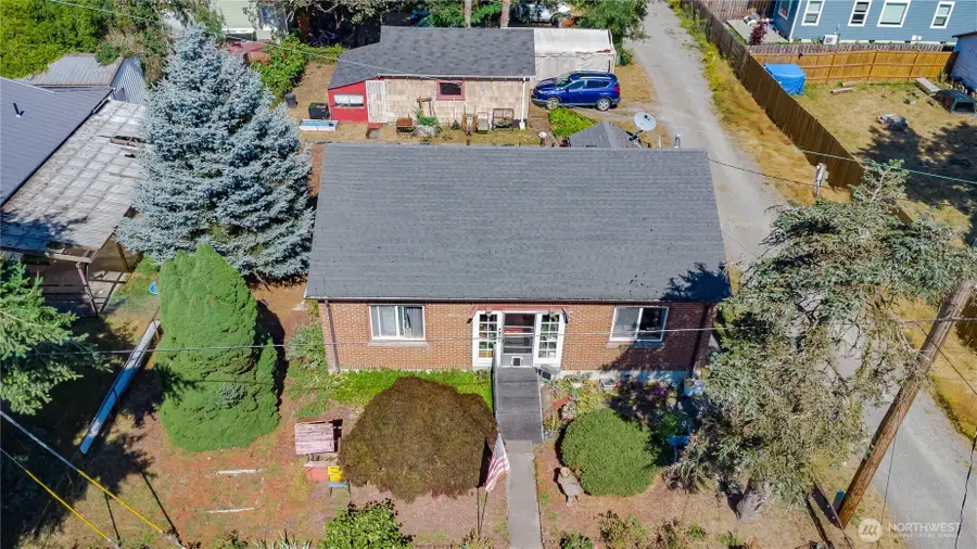 303 3rd Street Ne, Yelm, WA 98597 - #2