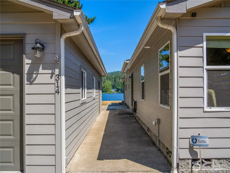 314 NW Rhododendron Drive, Bremerton, WA 98312 - #3