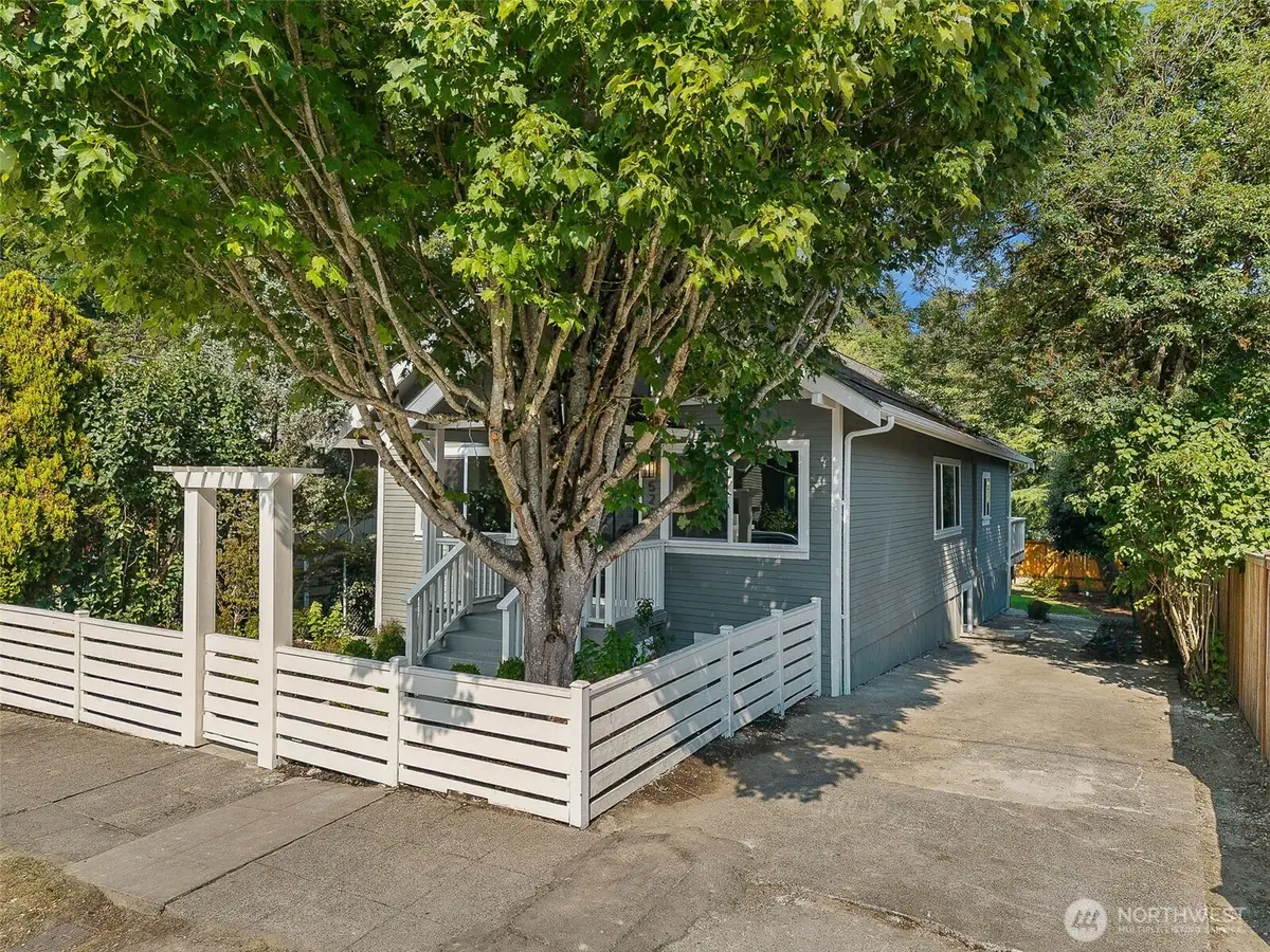 520 30th Avenue E, Seattle, WA 98112 - #1
