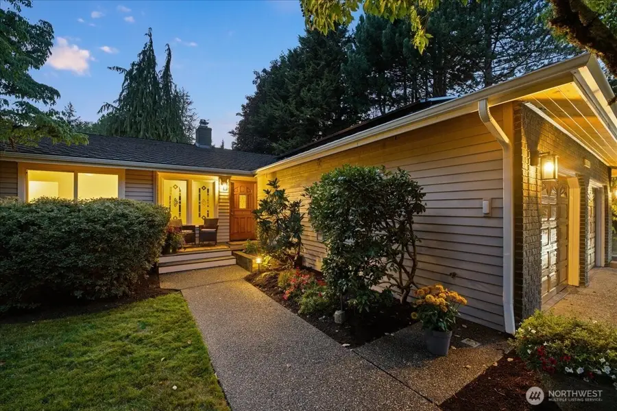 20215 41st Place Ne, Lake Forest Park, WA 98155 - #2