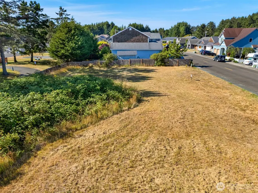 2701 Sea Crest Avenue N #8, Long Beach, WA 98631 - #2