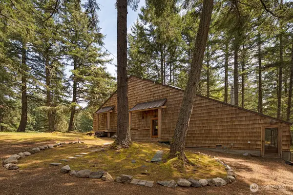 28 Channel Heights Way, Friday Harbor, WA 98250