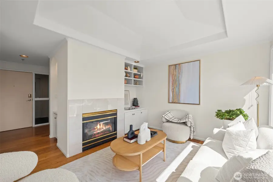 2167 Dexter Avenue N #402, Seattle, WA 98109 - #3