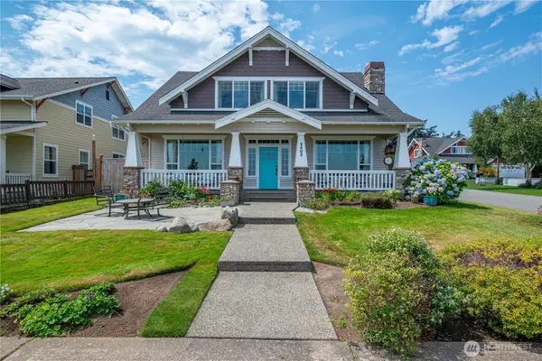 2402 J Avenue, Anacortes, WA 98221