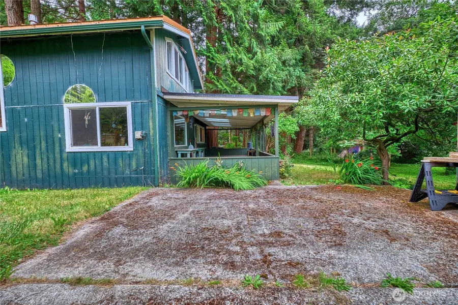 423 S Beach Rd, Point Roberts, WA 98281 - #2