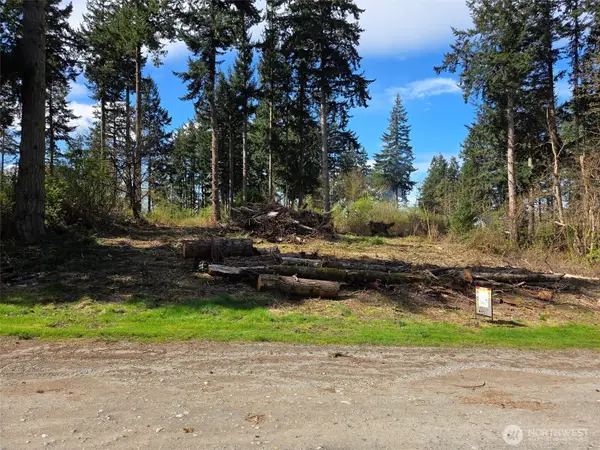 70 Port Susan Drive #B-70, Hat Island, WA 98206