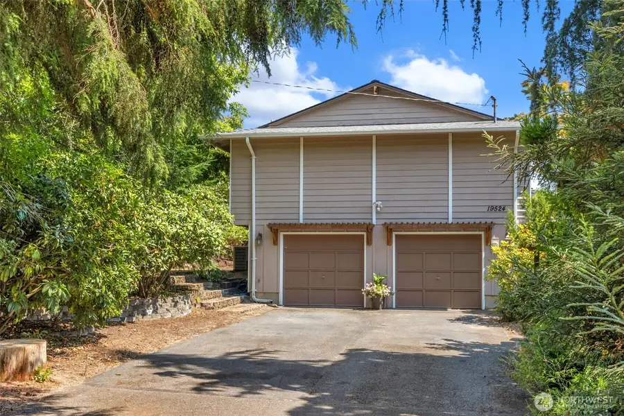 19524 53rd Avenue Ne, Lake Forest Park, WA 98155 - #2