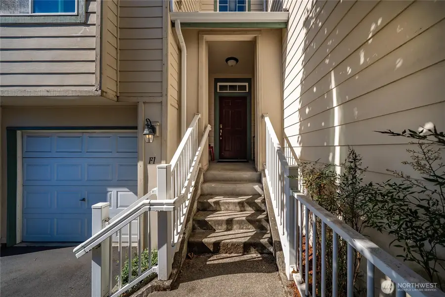 821 Sunset Boulevard Ne #F1, Renton, WA 98056 - #3