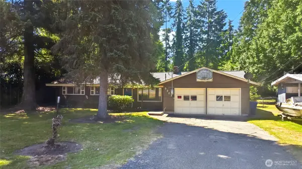 3327 NE 190th Street, Lake Forest Park, WA 98155