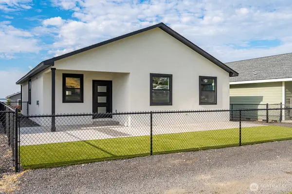 6651 Clubhouse Drive Se #92, Othello, WA 98826