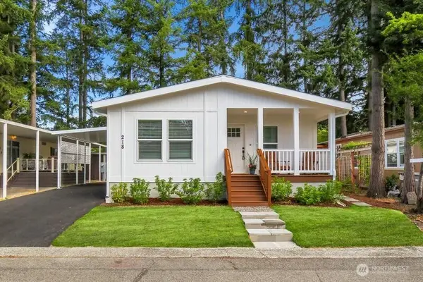 18425 NE 95th Street #218, Redmond, WA 90852