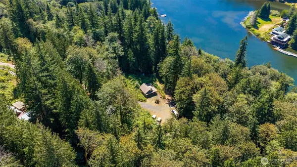 9075 Upper Frost Creek Road, Maple Falls, WA 98266
