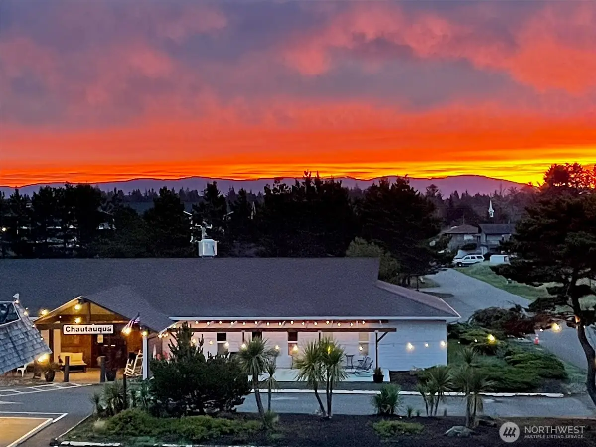 304 14th Street Nw #203, Long Beach, WA 98631 - #1