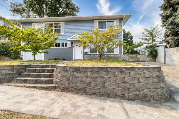 412 SE 5th Street, College Place, WA 99324