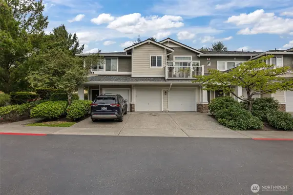 21055 40th Place #F1, SeaTac, WA 98198