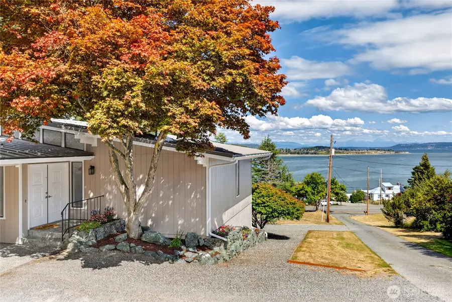 578 SW Shelley Ln, Oak Harbor, WA 98277 - #3
