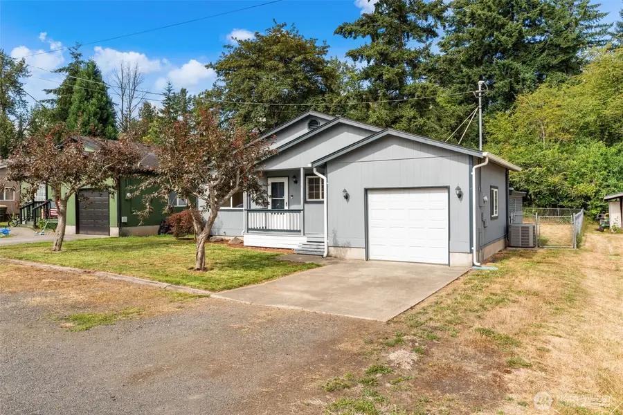 713 1st Avenue Ne, Napavine, WA 98532 - #2