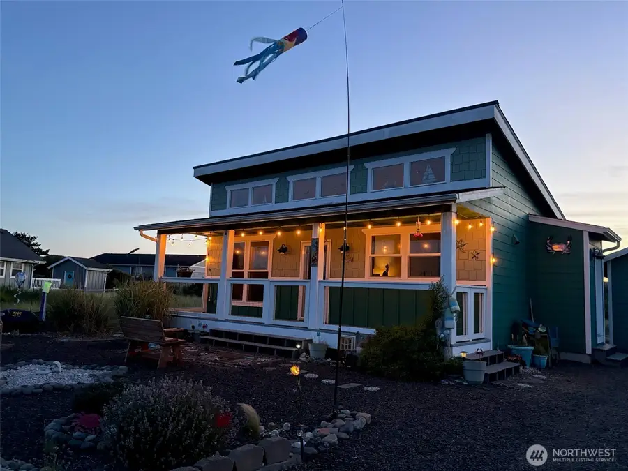 442 N Spinnaker Avenue Sw, Ocean Shores, WA 98569 - #2