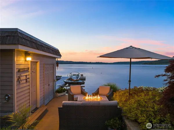 17834 SE 40th Place, Bellevue, WA 98008