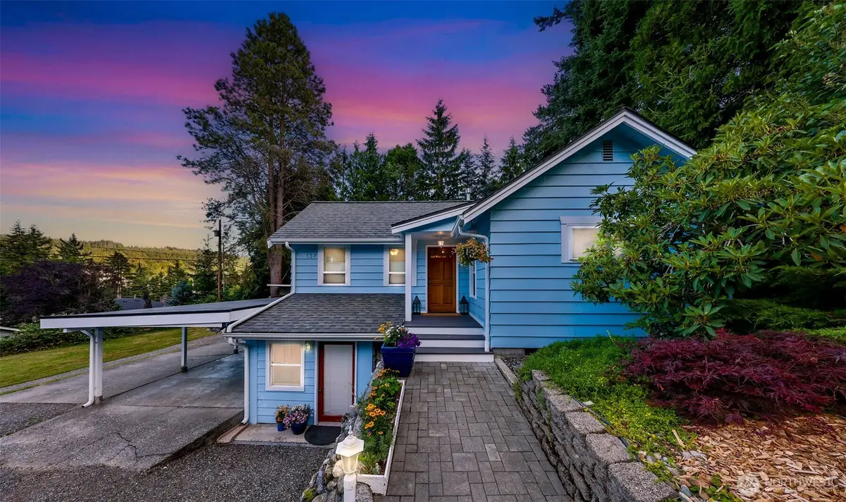 137 33rd Street, Bellingham, WA 98225 - #1